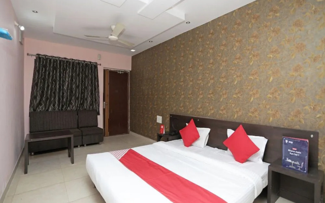 OYO 9132 Hotel Recharge
