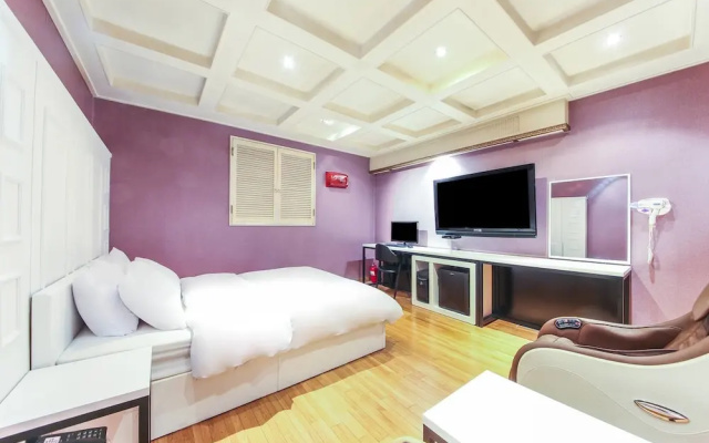 Hotel Raton