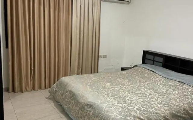 Lovely 2 bedroom apartment + with nice patio