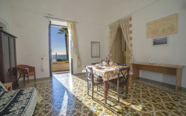 Cesarea & Marisole House With Sea View