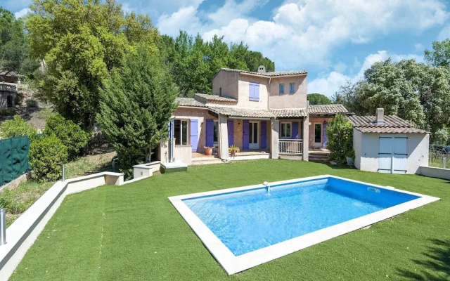Villa in Vidauban Near Vineyards & Beaches