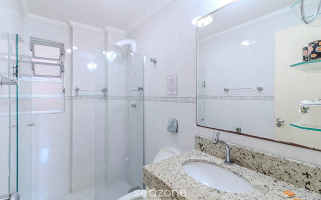 Apto 3Q pé na areia com vista mar CET802