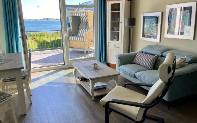 Fehmarn-Ostseeferien Strandresidenz Vogelflug141 App 4Meerblick