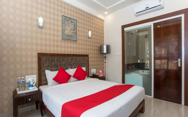 OYO 2377 Hotel Residency