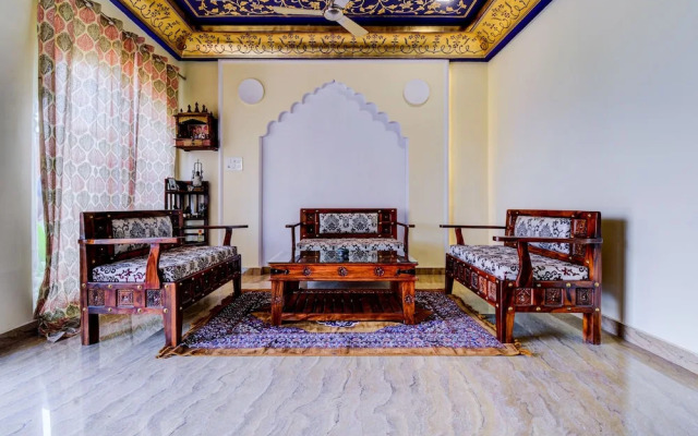 OYO 22287 Hotel Dev Palace