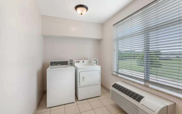 Comfort Inn & Suites Dover