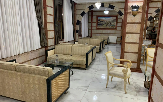 Tas Saray Bardakci Hotel