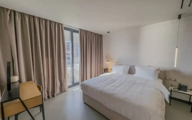 Zins Luxury Rooms 06