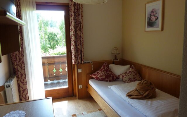 Отель Alpenhotel Badmeister комната для гостей