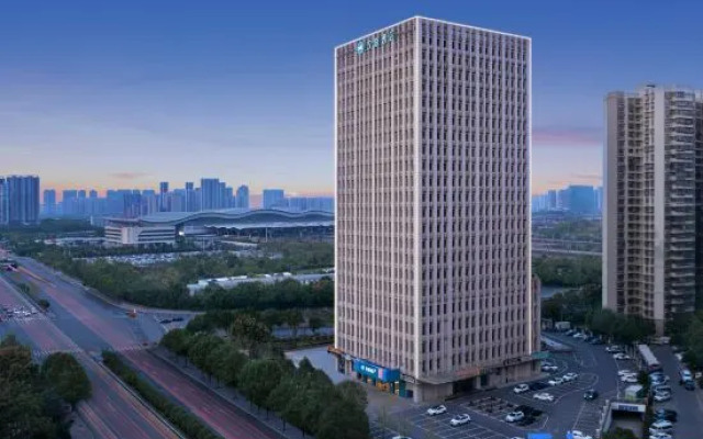 HanTing Hotel (Changsha South Railway Station)