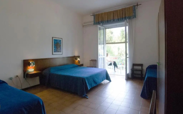 Calypso Art Hotel