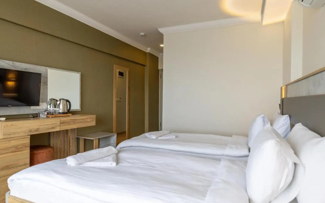 The View City Hotel