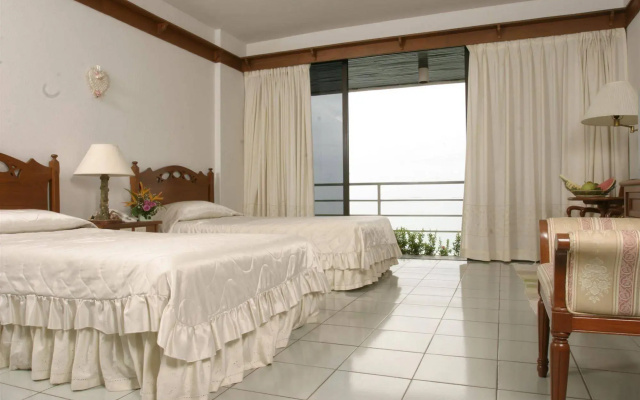 Hinsuay Namsai Resort Hotel