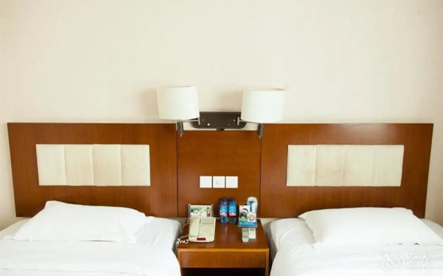 Crown Jiakai Hotel