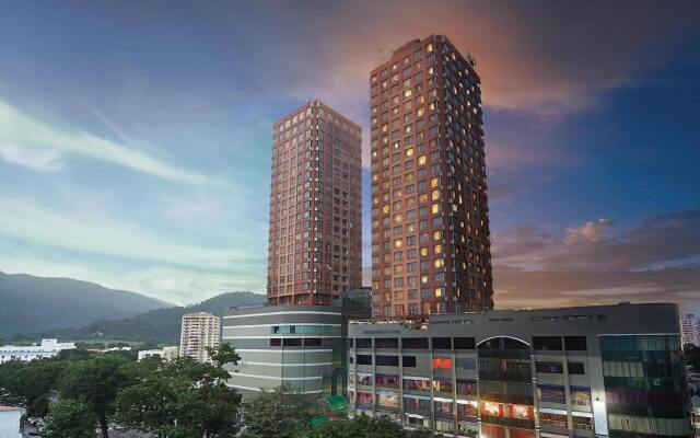 Отель Berjaya Penang Hotel Малайзия, Пенанг - 1 отзыв об отеле, цены и фото номеров - забронировать отель Berjaya Penang Hotel онлайн вид на фасад