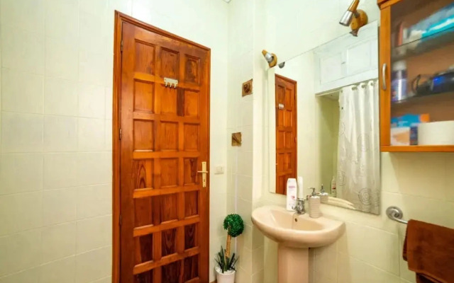 Holiday Home Los Silos Near Playa La Caleta