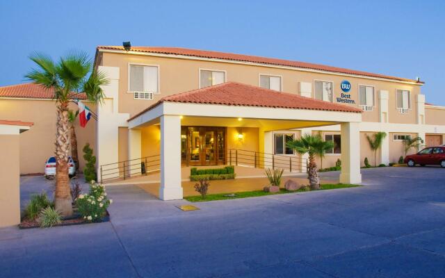 Отель Best Western Cumbres Aeropuerto вид на фасад
