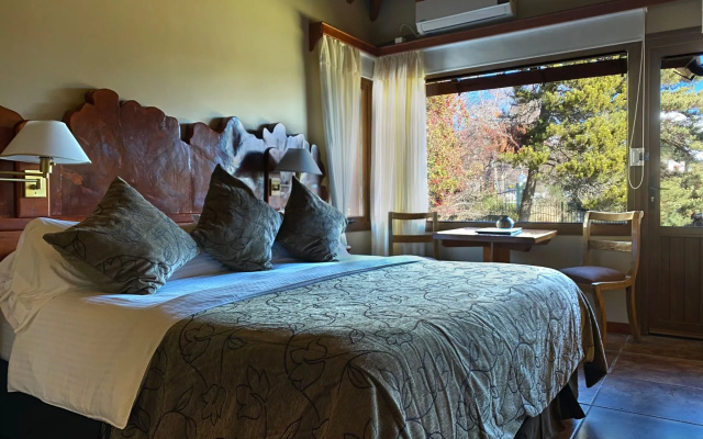 Charming Residences & Suites with Private Spa