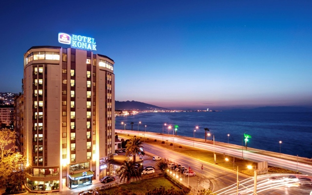 Best Western Plus Hotel Konak вид на фасад