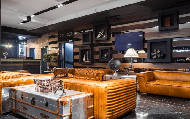 M1 Club Hotel гостиничный бар