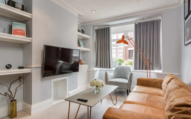 Meadowbank Place