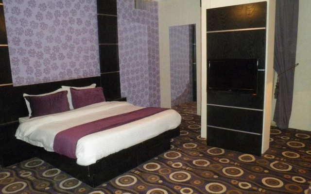 Al Muhaideb Olaya Hotel