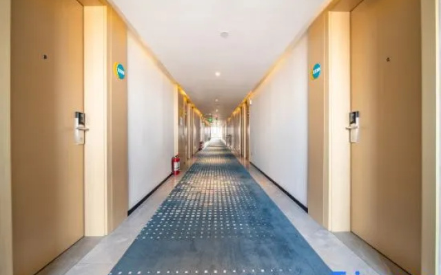 Yi Cheng Hotel
