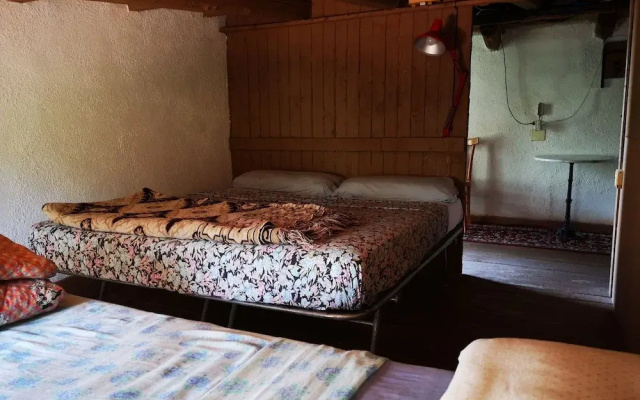1st Private Room in the Attic With Shared Bathroom use