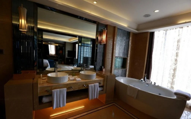 Tibet Minshan Hotel