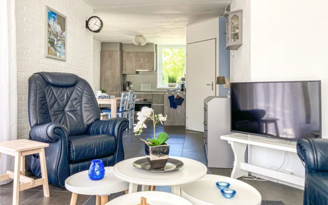 Awesome Home in Bruinisse With Wifi and 4 Bedrooms