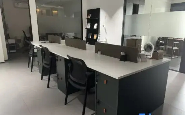 HtHotel(Dongguan TangxiaHigh-speedRailwaySouthStationBeanch)