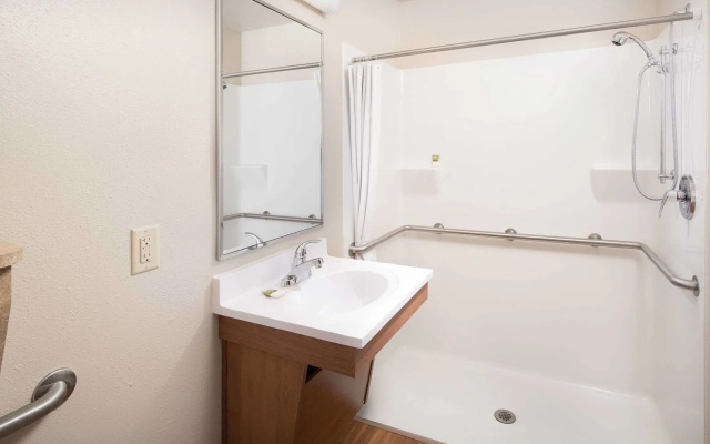 WoodSpring Suites Richmond West I-64