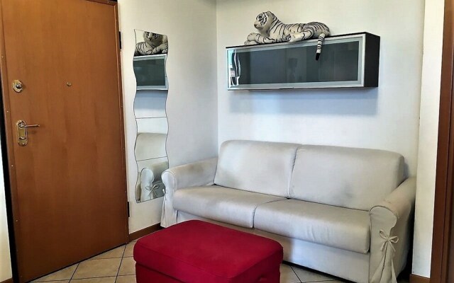 Iris Apartment