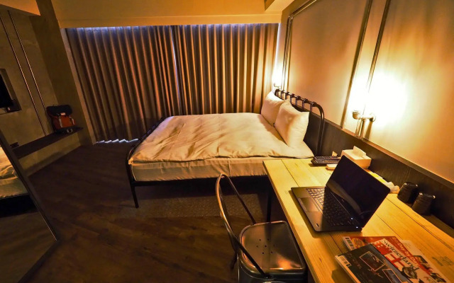 Yizhong Loft Hostel