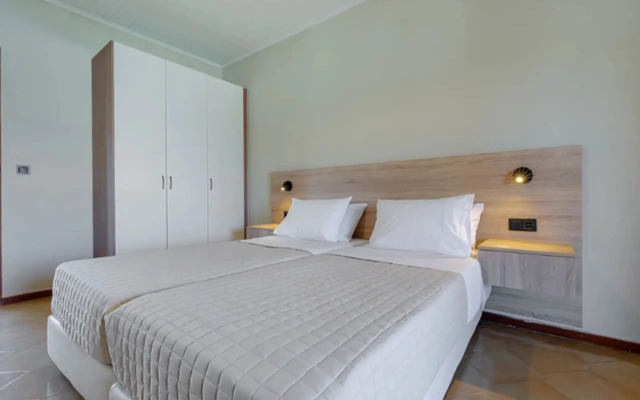 Kamari Apartments
