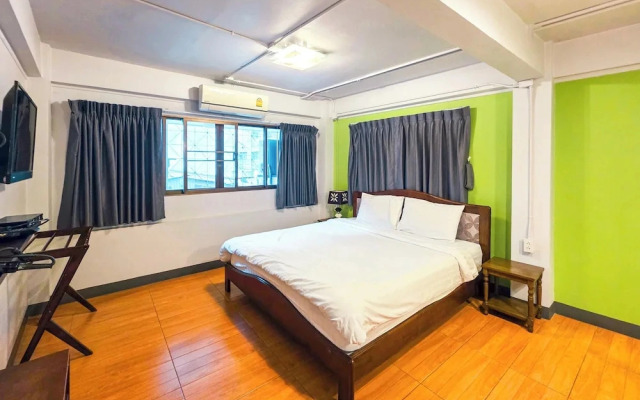 Thepmongkol House