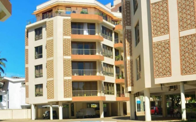 Lux Suites Dofils Assia Apartments