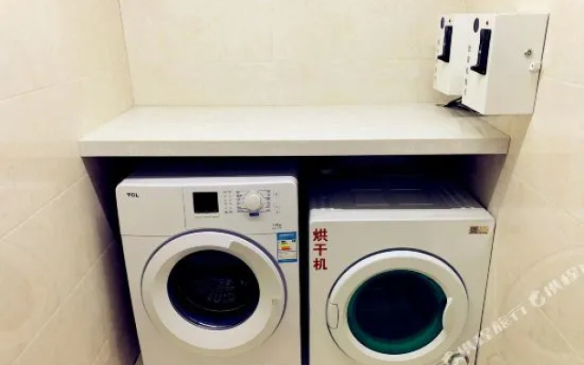 Haiyou Hotel (Chenzhou Yuhou Street Bubugao New World)