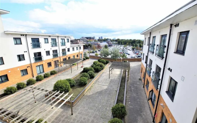1 Bed Flat - Sleeps 4 - Pets - Parking - Wifi