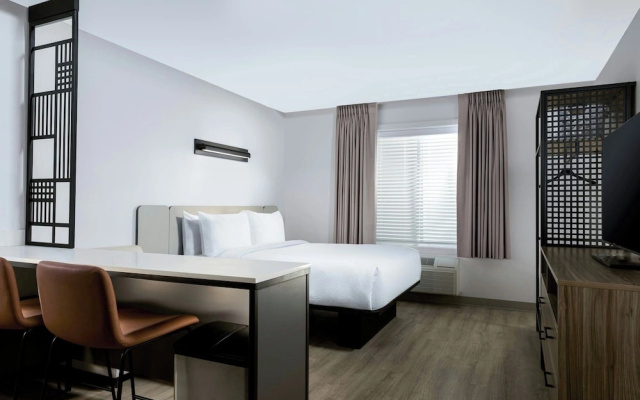 StudioRes by Marriott Louisville East