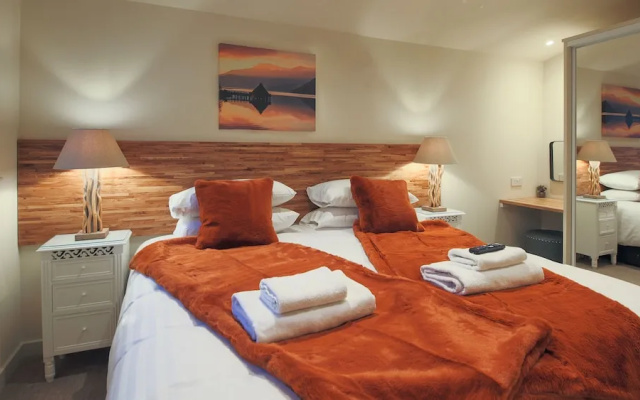 Fionn Lodge, Sleep 6, hot tub & Sauna,pet Friendly