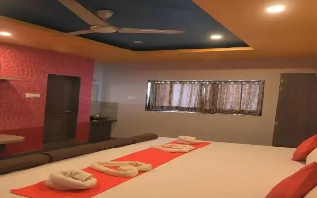 Sukhsagar Beach Resort Kunkeshwar