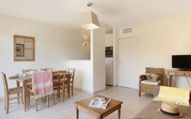 Apartment in Bonnieux Near Lavender Fields