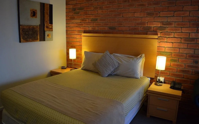 Australian Settlers Motor Inn