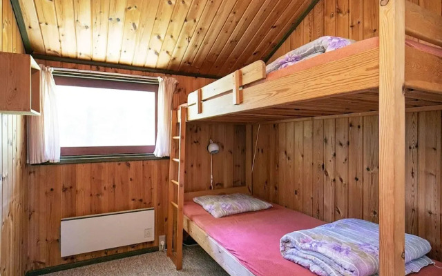 6 Person Holiday Home in Albaek