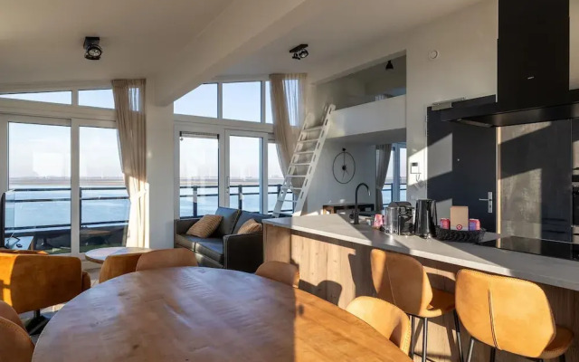 Penthouse in Sint-annaland by the Beach