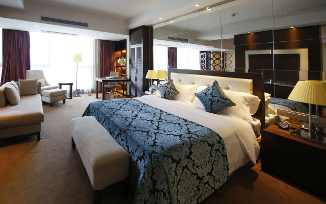 New Beacon Luguang International Hotel - Wuhan Optics Valley Plaza
