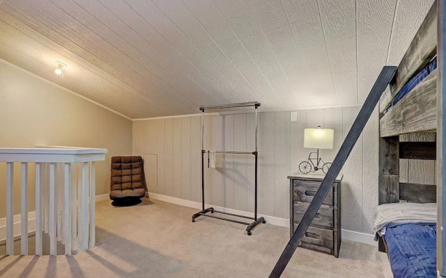 Knotty Pine Lodge - 4 Br Townhouse