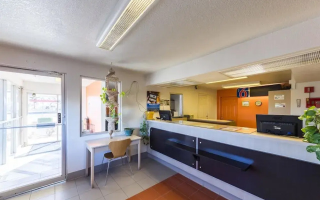 Motel 6 Deming