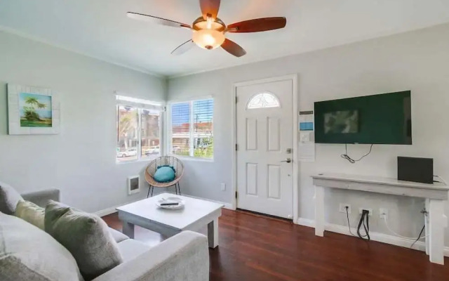 Manhattan Shores 1B